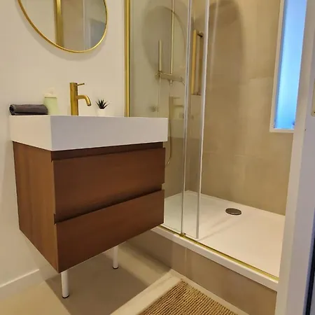 Le Balcon Cosy - Centre Apartment